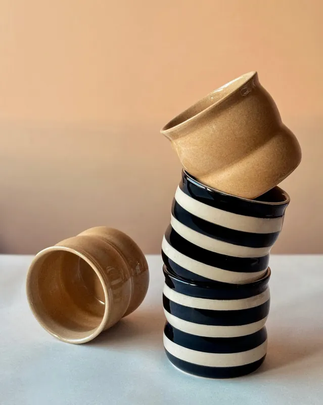 Kampanjpris - Vågig Mugg - Blandade färger