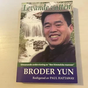 Yun, Broder LEVANDE VATTEN | Rea